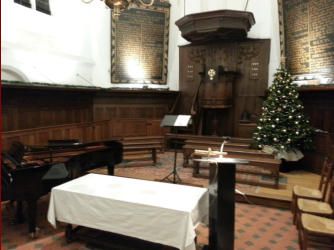 Foto's van kerkdiensten in de Waalse Kerk Breda