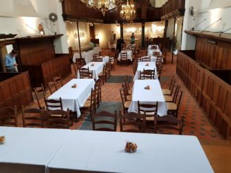 Foto's van diners en recepties in de Waalse Kerk Breda