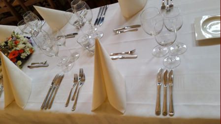 Foto's van diners en recepties in de Waalse Kerk Breda
