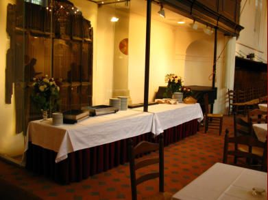 Foto's van diners en recepties in de Waalse Kerk Breda